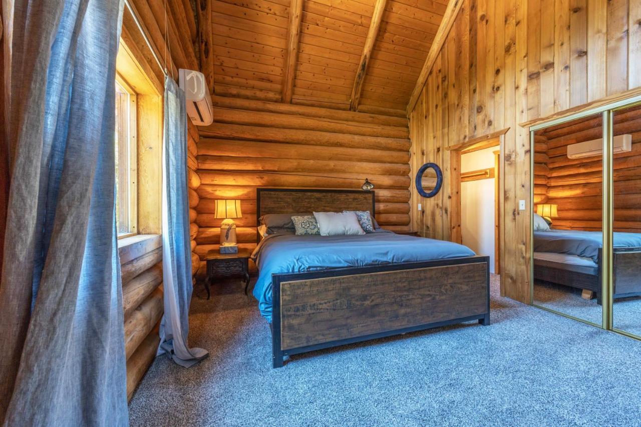 Rowland Log Cabin Home Lyle Exterior foto