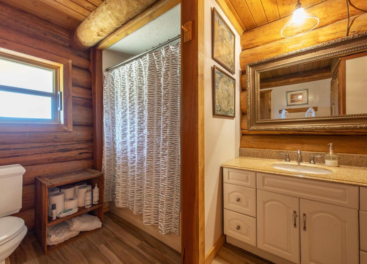 Rowland Log Cabin Home Lyle Exterior foto